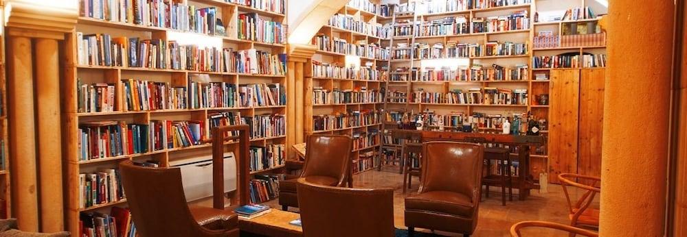 The Literary Man Hotel