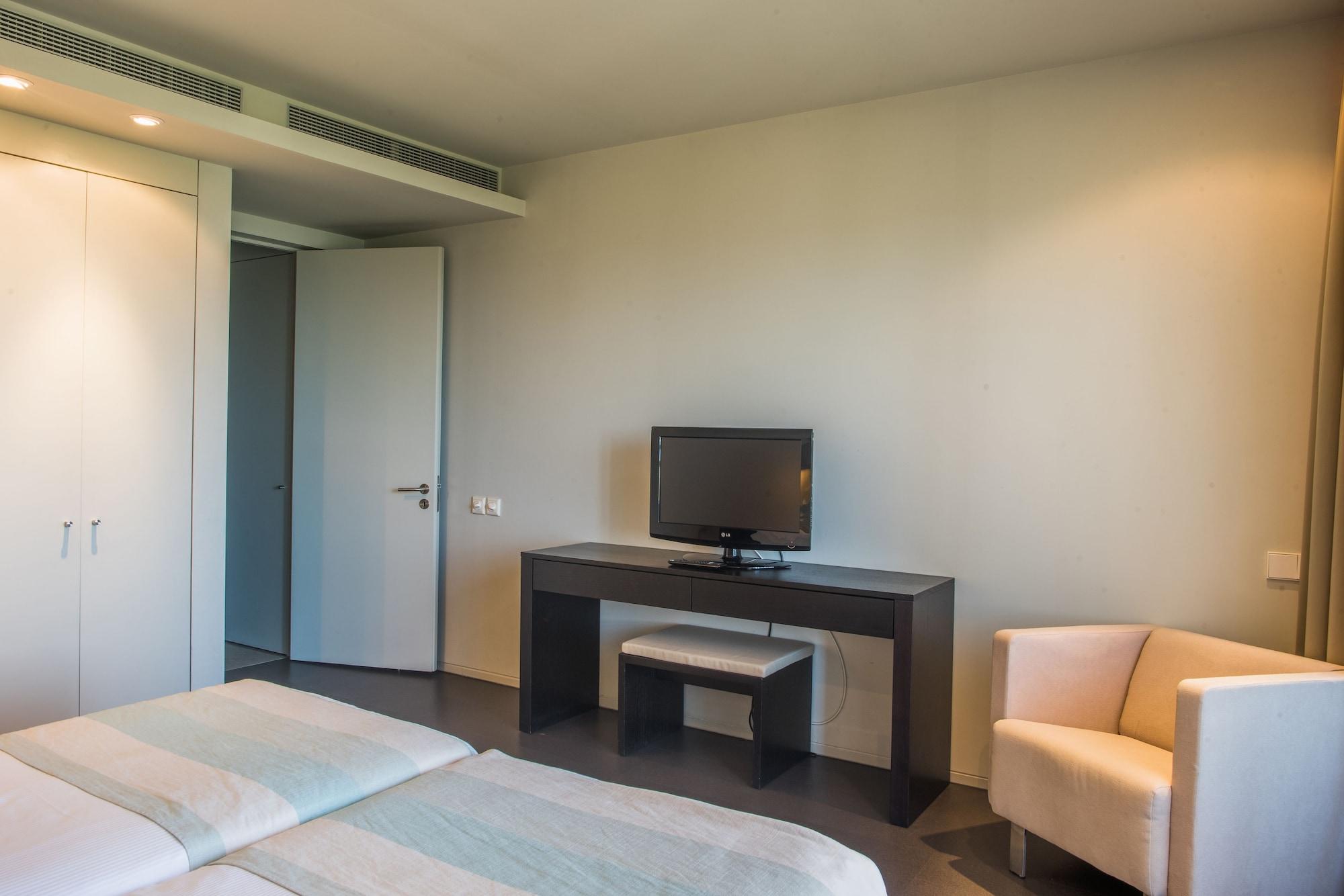 The Editory By The Sea Comporta Aparthotel