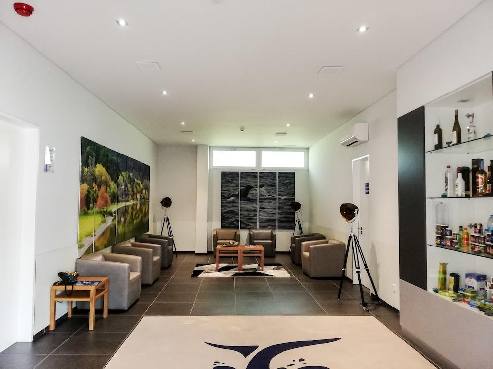 Aparthotel Whalesbay 4*