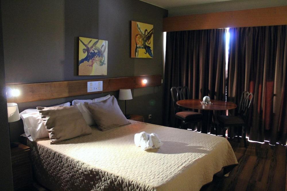 Meia Lua Hotel