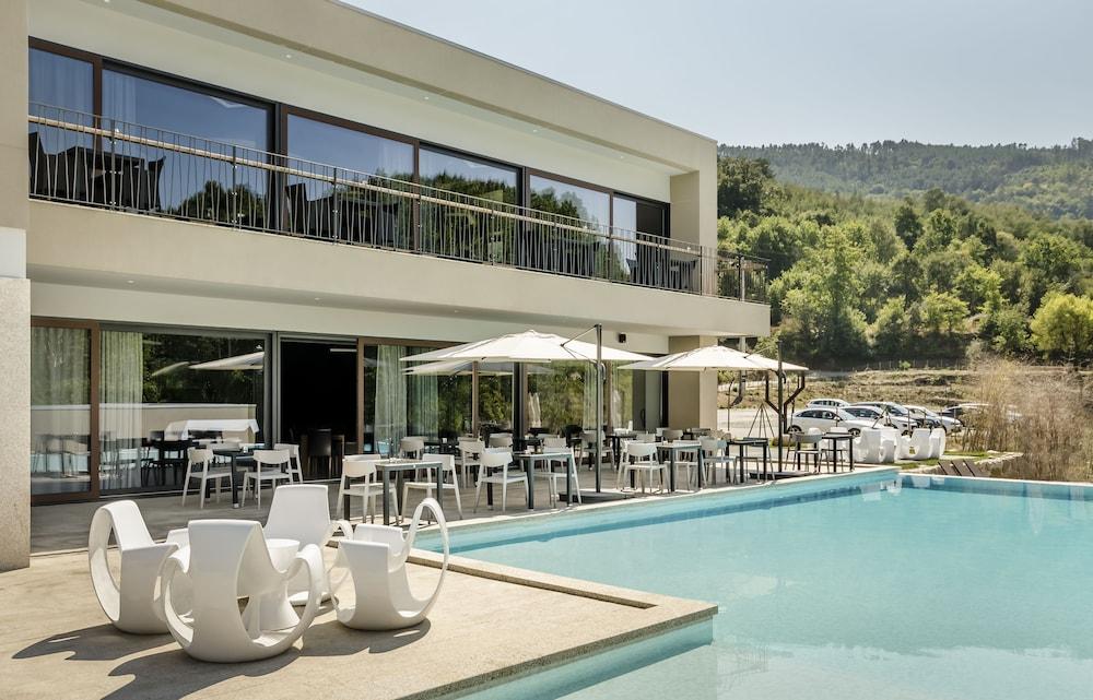Aqua Village, Health