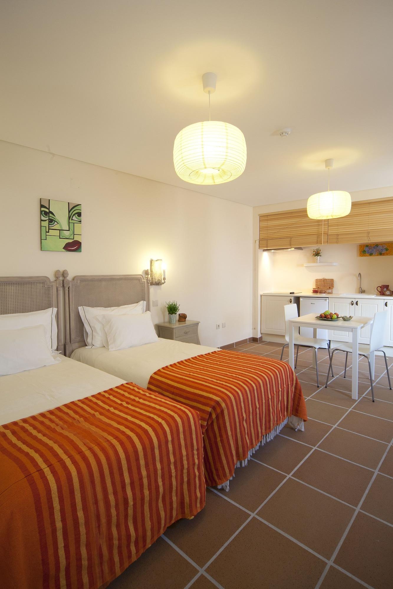 Bed & Breakfast Artvilla Cadaval