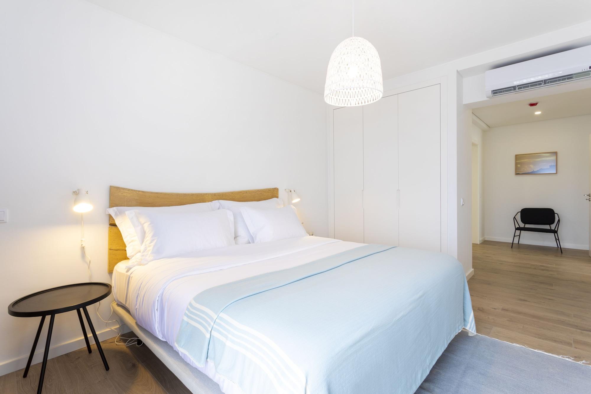 Aparthotel And The Sea 4*