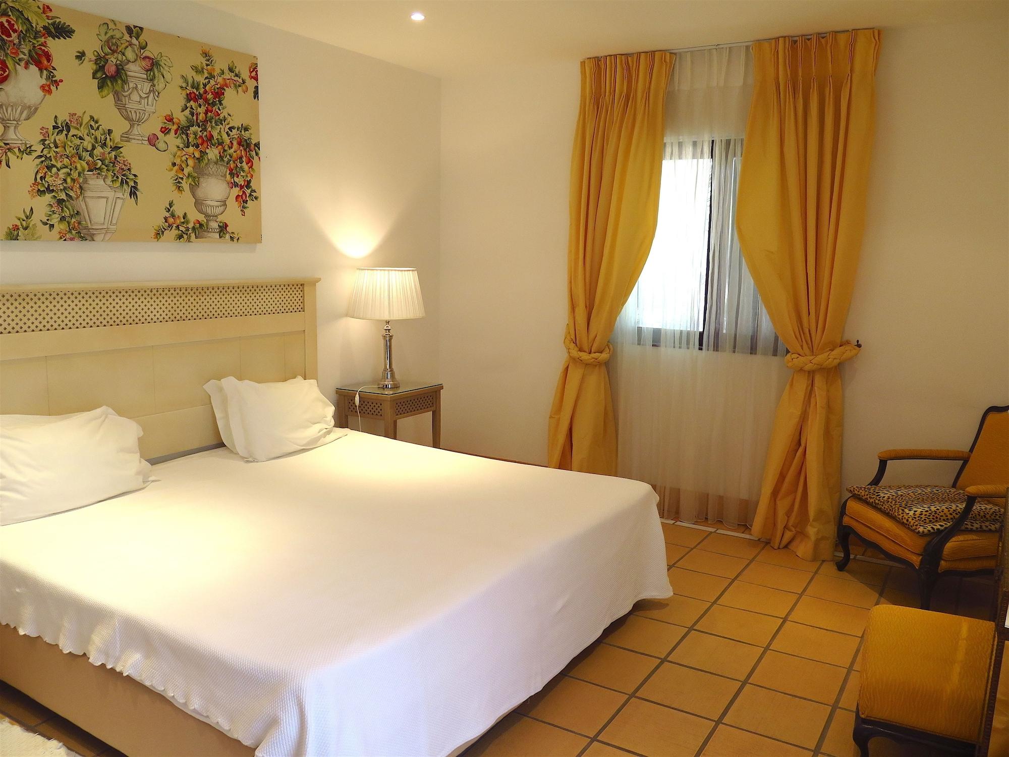 Hotel Pine Cliffs Village 5*