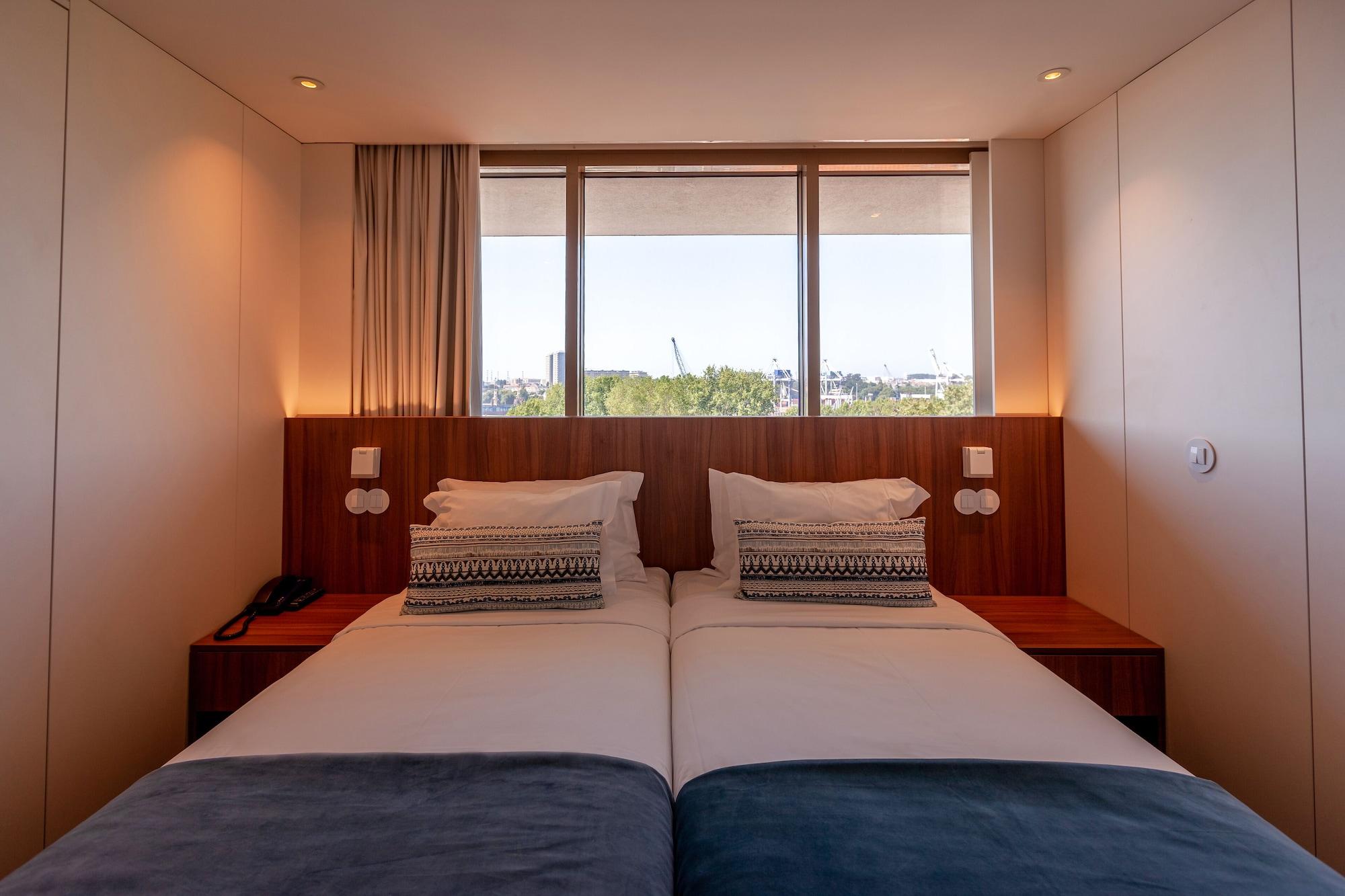 Hotel Sea Porto 4*
