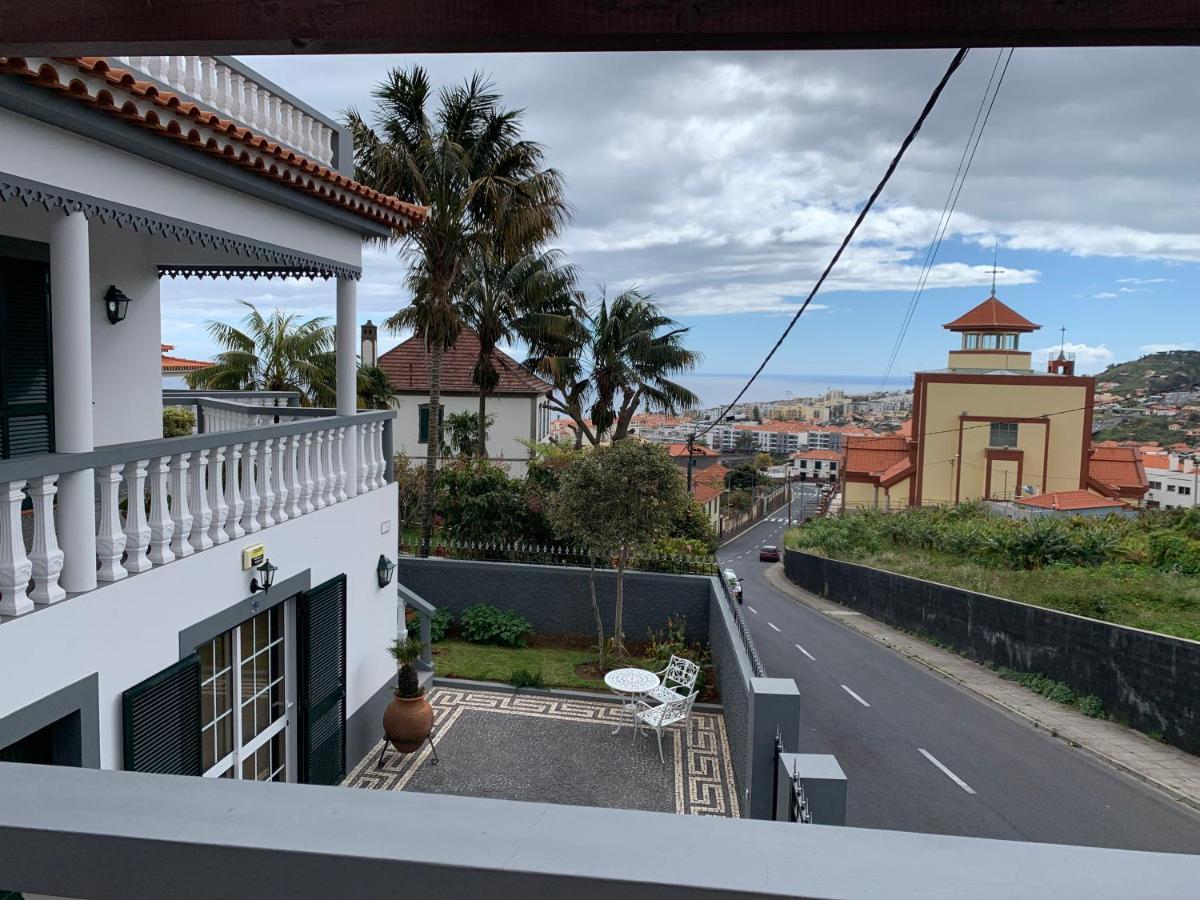 Funchal Apt- Sleeps 2 - Pool & Parking - Madeira Funchal (Madeira)