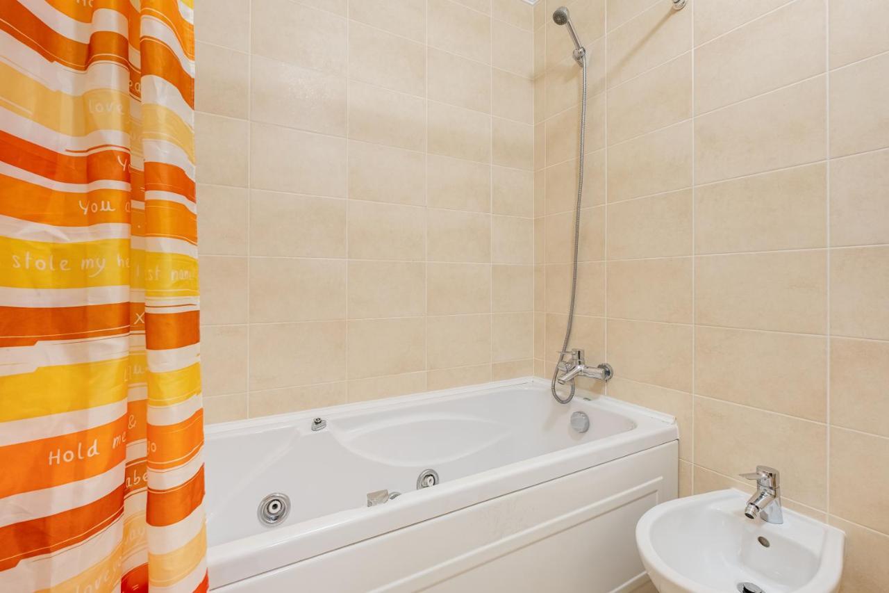 Apartment Poolside Peniche Baleal