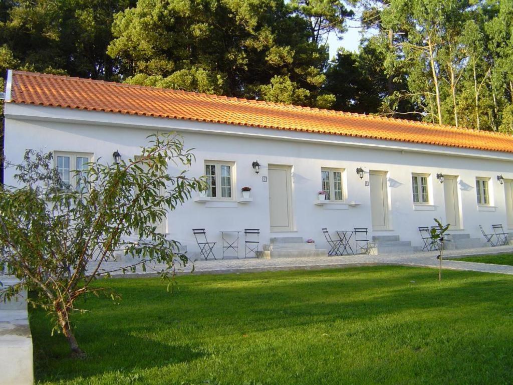 Guest house Casa Pinha 3*