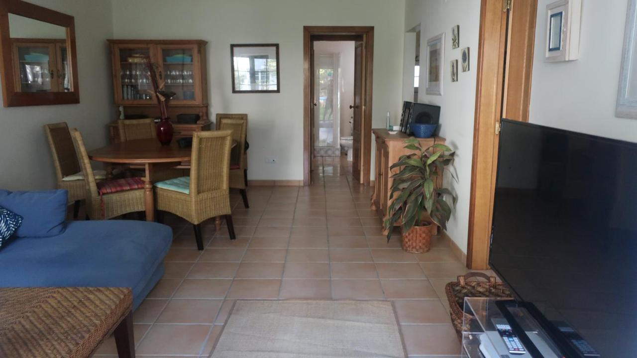 Garden Villa, Cosy House By The Sea Holiday home *