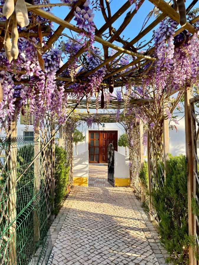 Bed & Breakfast Entrecolinas Paderne (Faro)