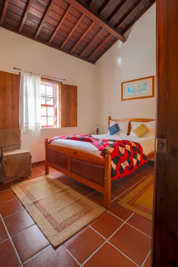 Quinta Dos Reis Biscoitos (Terceira)