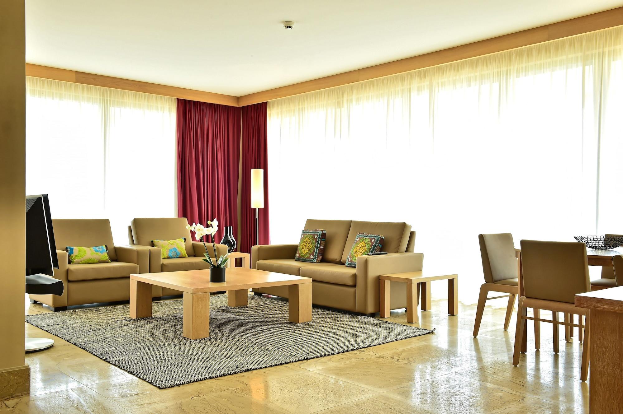 Hotel Pestana Colombos Premium Club 5*