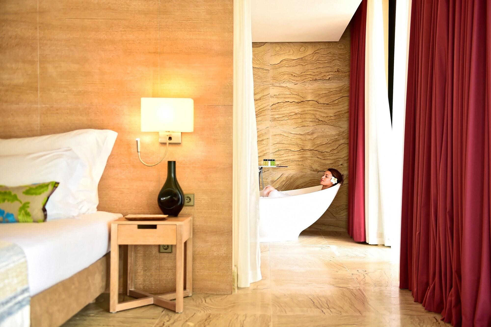 Pestana Colombos Premium Club Hotel