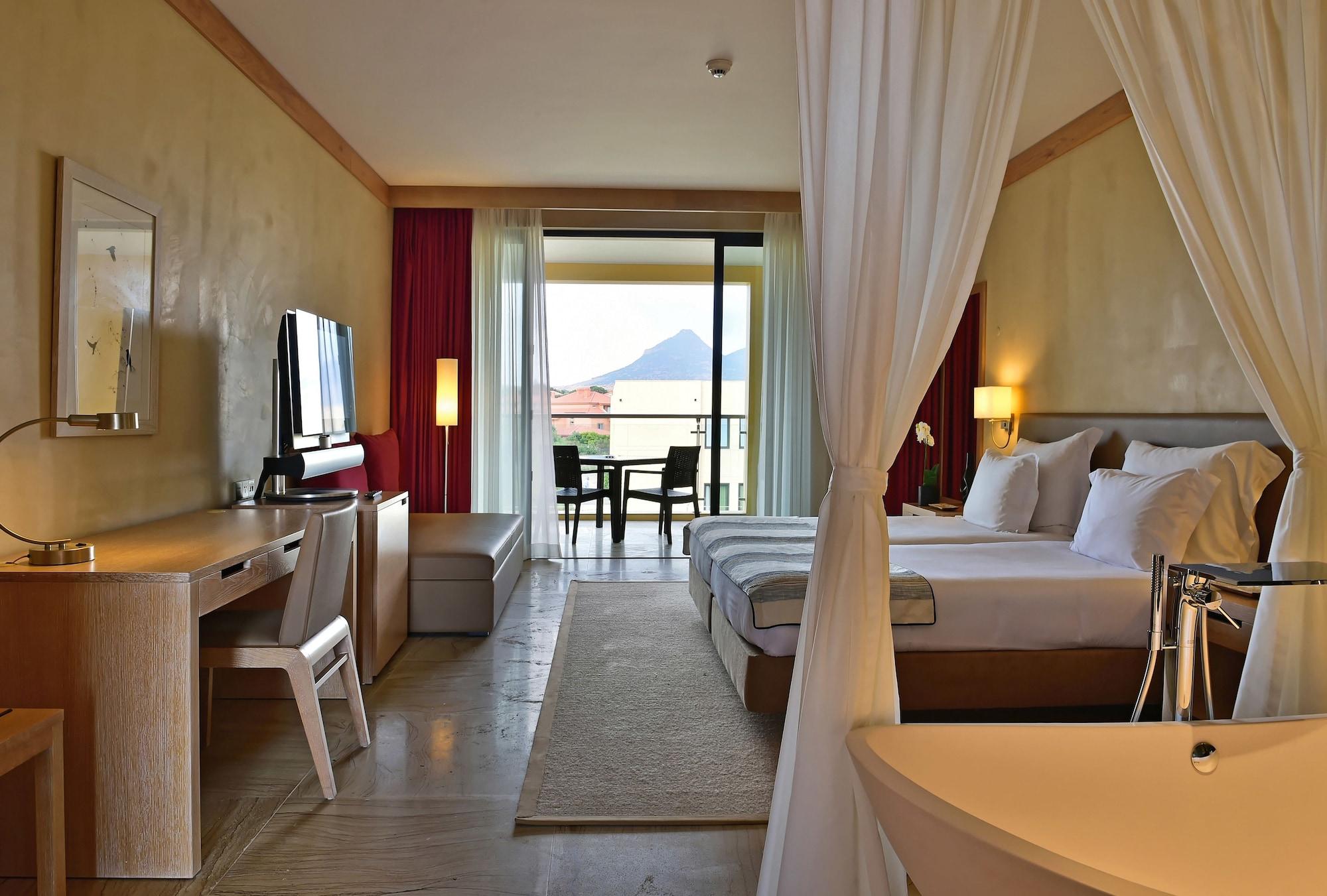 Pestana Colombos Premium Club 5*