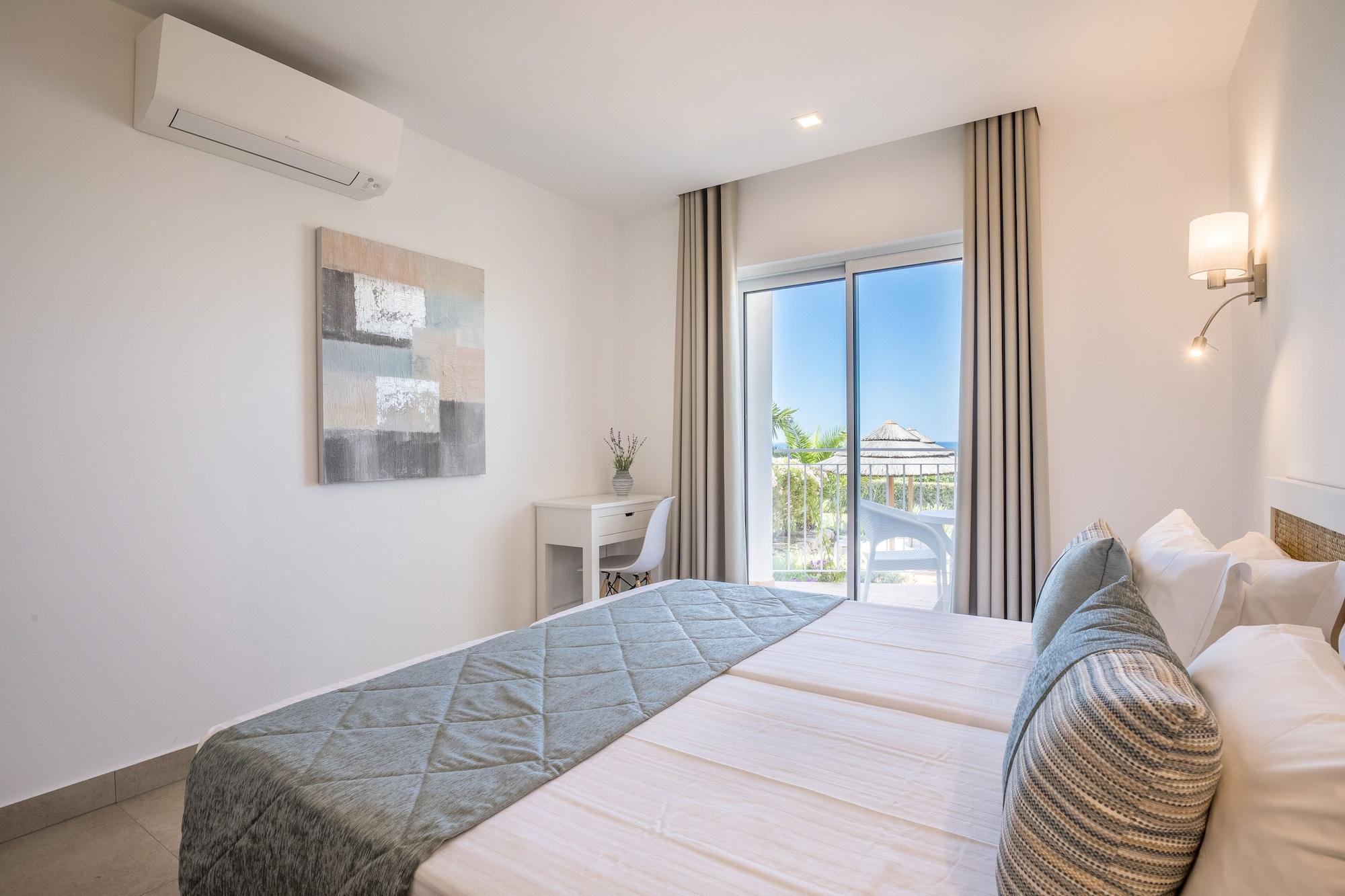 Clube Porto Mos - Sunplace & Lagos