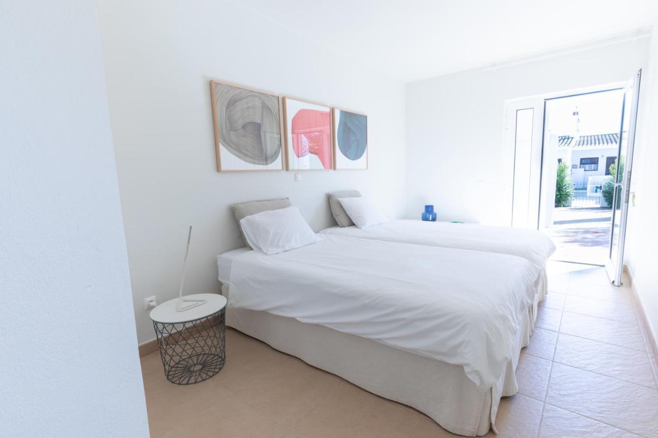 Coolhouses Algarve Luz: Stylish Townhouse With Private Patio