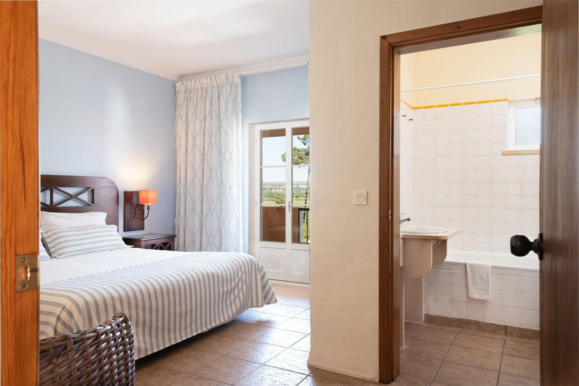 Rural Monte Da Leziria Hotel 3*