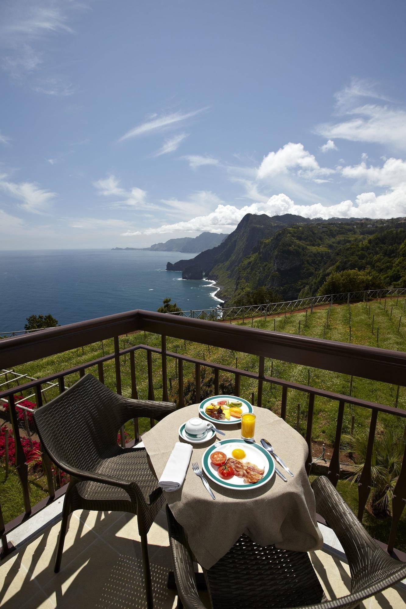 Hotel Quinta Do Furao Santana (Madeira)