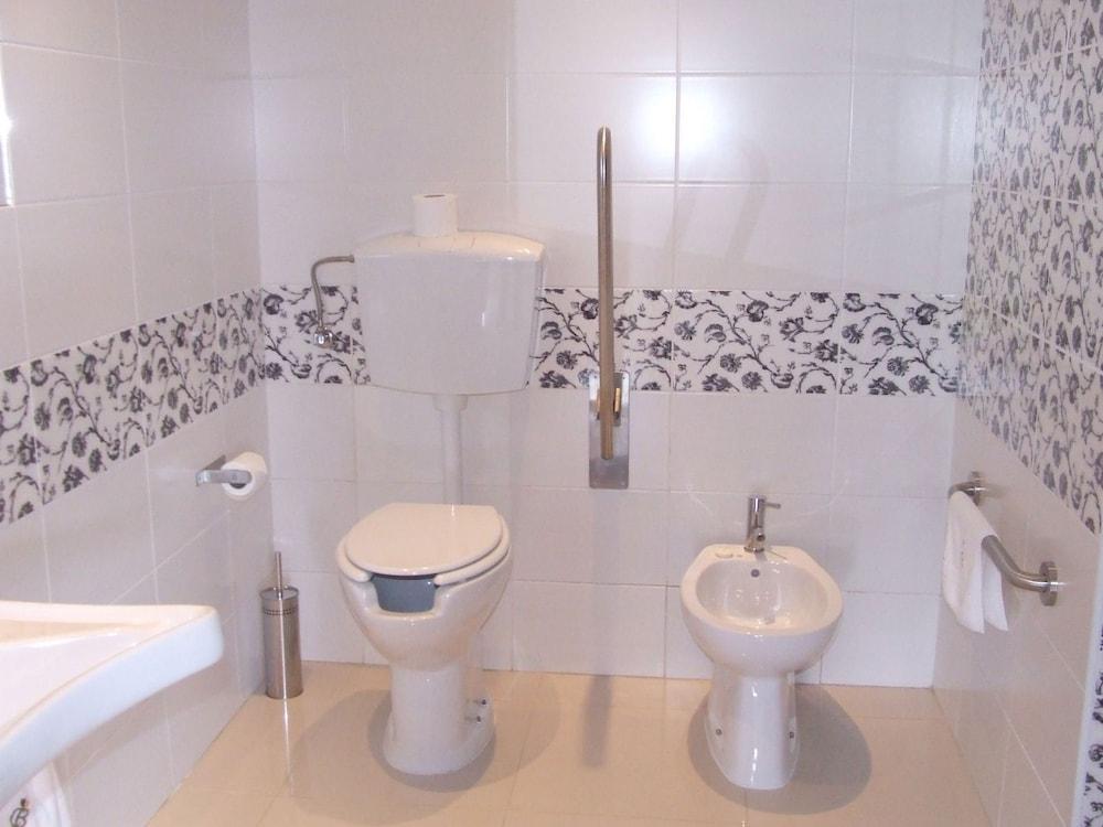 Cantinho Buganvilias At**** Guest house Queimada (Azores)