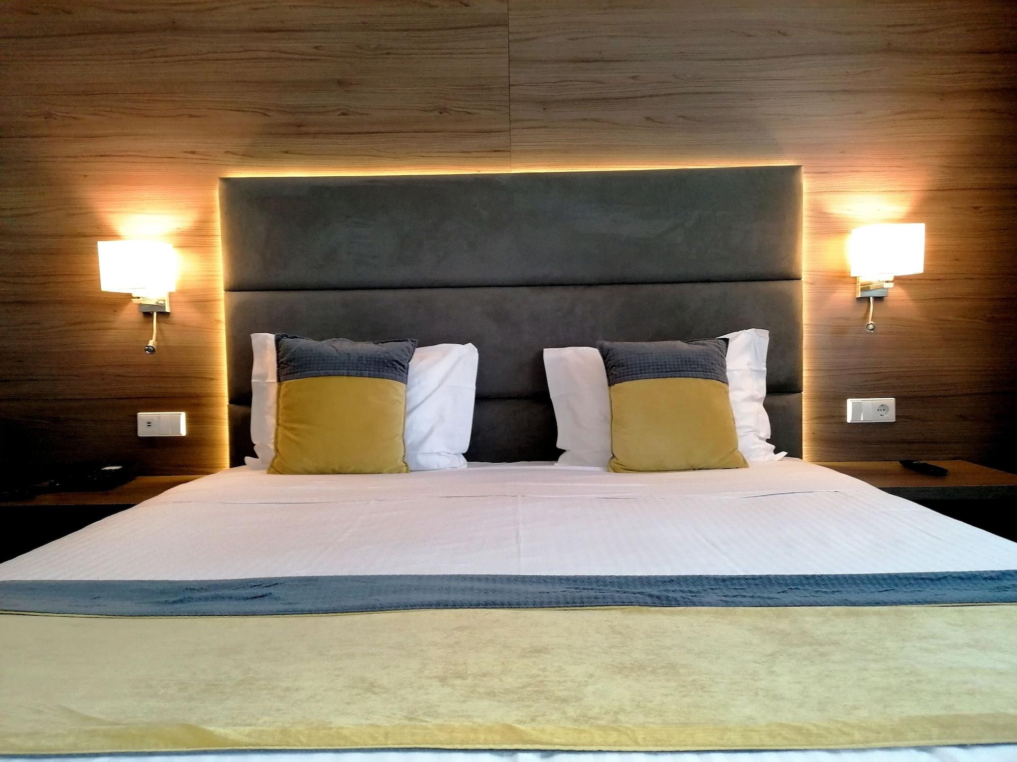 Hotel The One Grand Da Povoa - By Mhmb Hospitality 4*