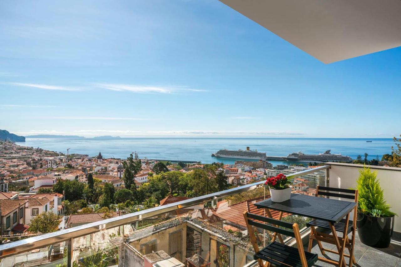 Casa Do Castelo By An Island * Funchal (Madeira)