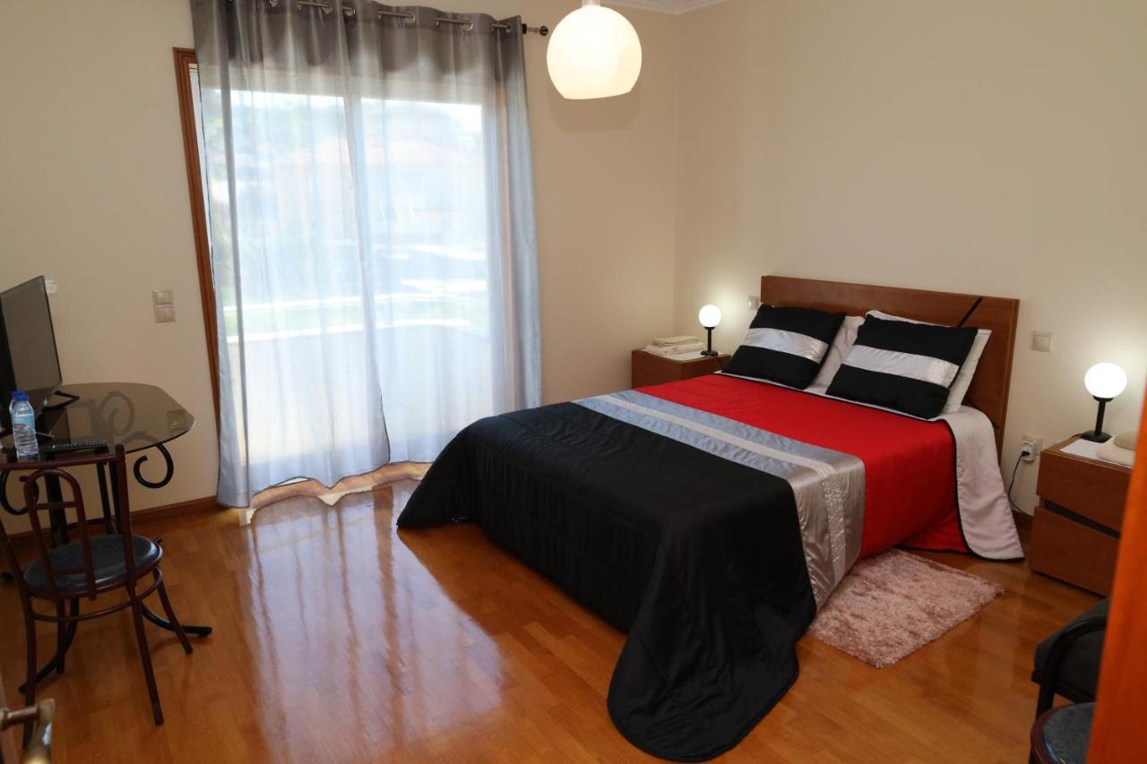 Guest house Porto Cruz House