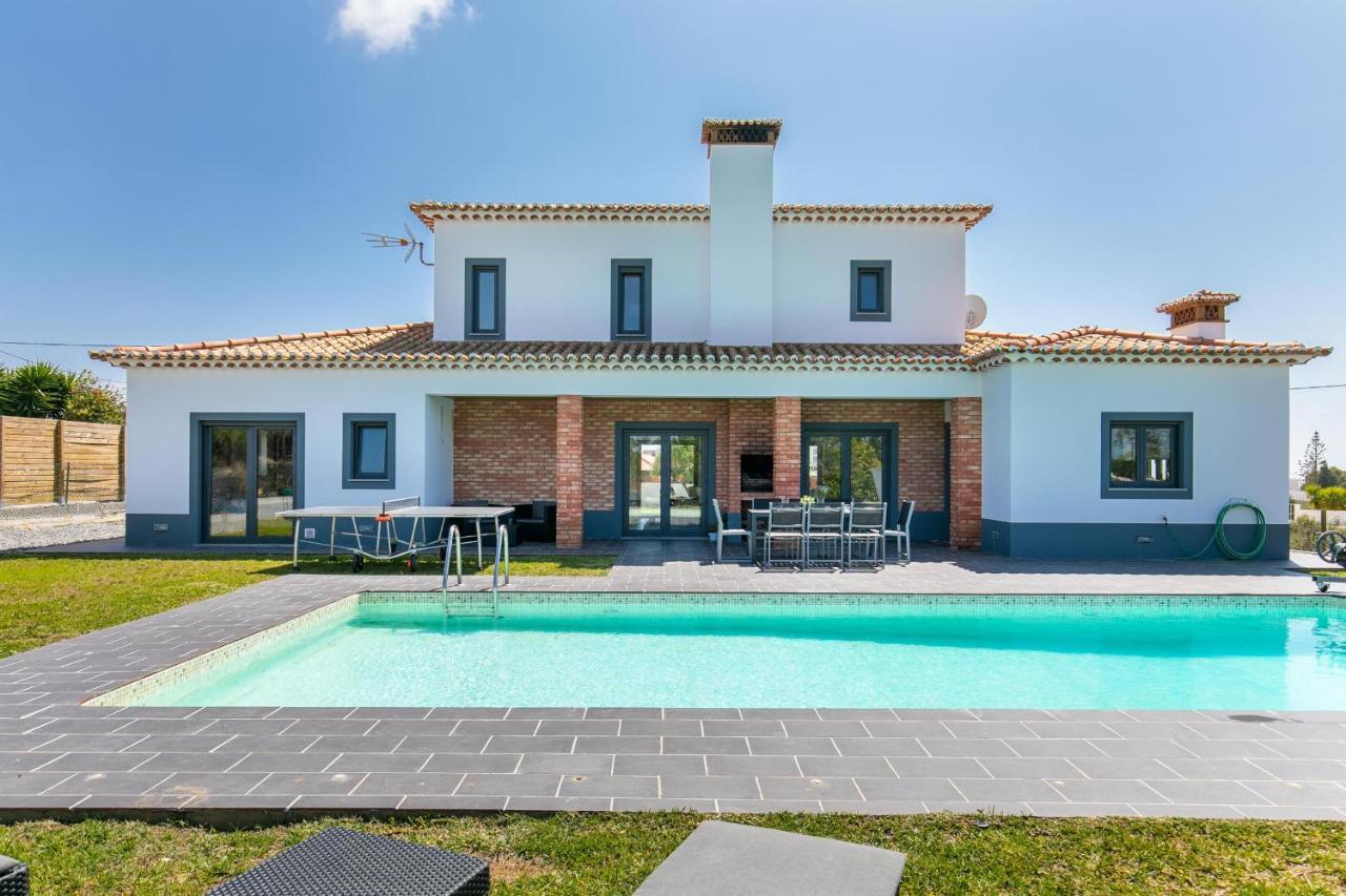 Casa Amizade Villa *