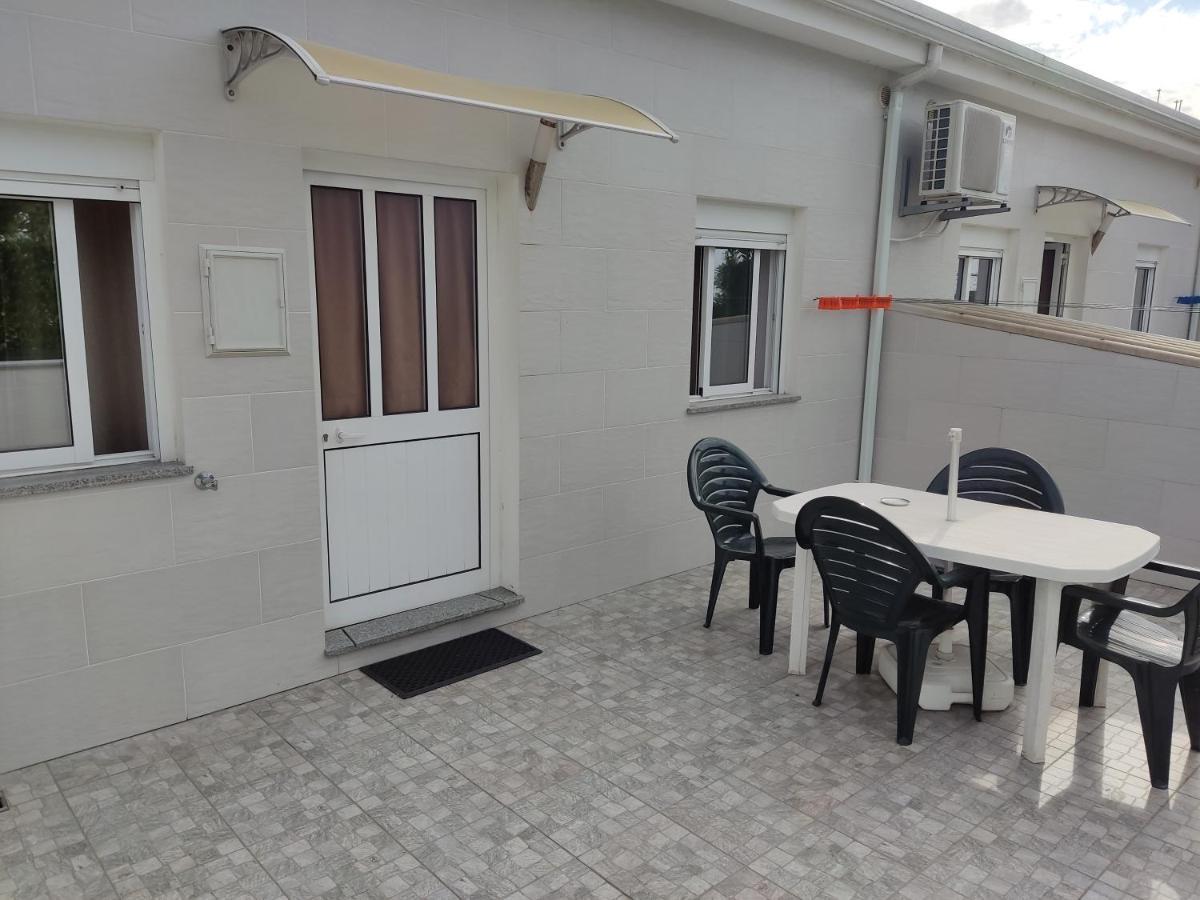 And Weekends, 4 Holiday home