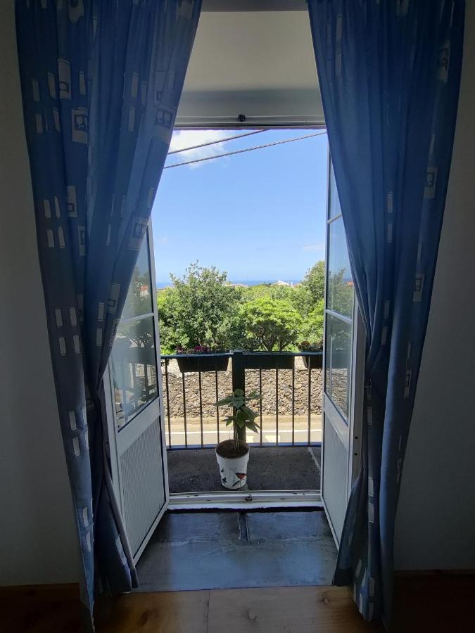 Casa Amarela De Santana * Ribeira Grande