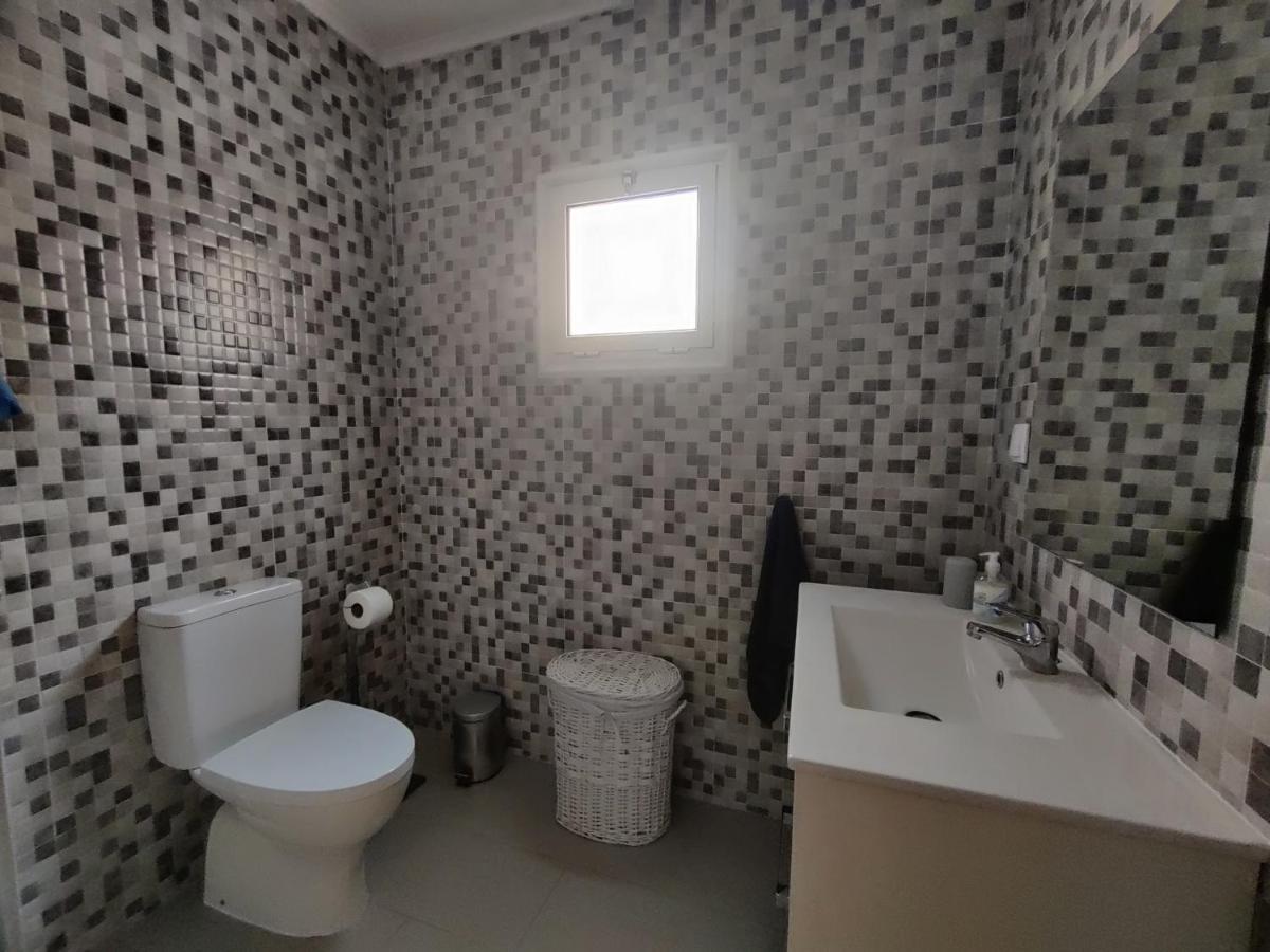 Casa Amarela De Santana Holiday home *