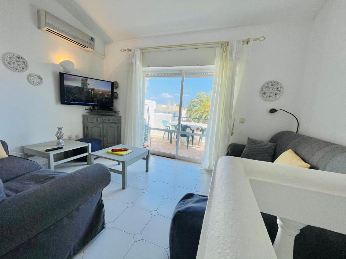 Apartment 38, Gaivota *