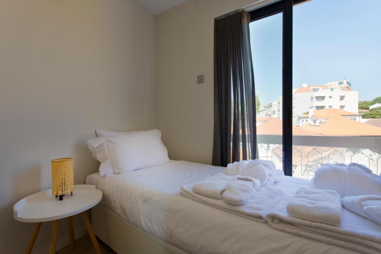Apartment Ocean Scene 2 Bed