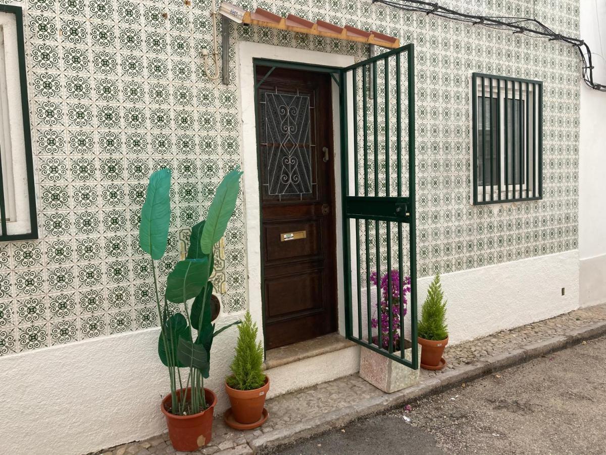 Beautiful 3-bed House In In The Center