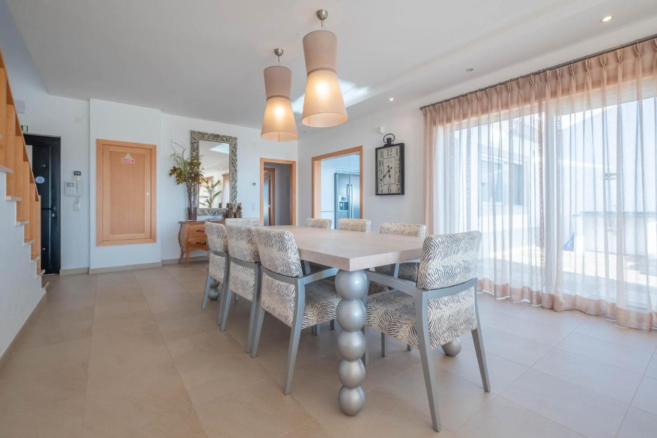 Do Golfe Villa