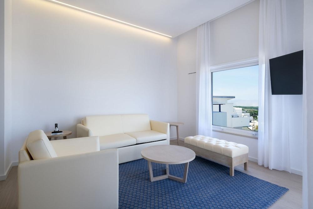 Evolutee Hotel Obidos