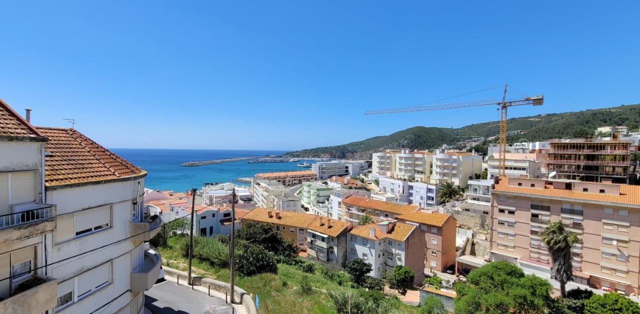 *sea View* New 3 Bedroom With Free Parking Apartment Sesimbra