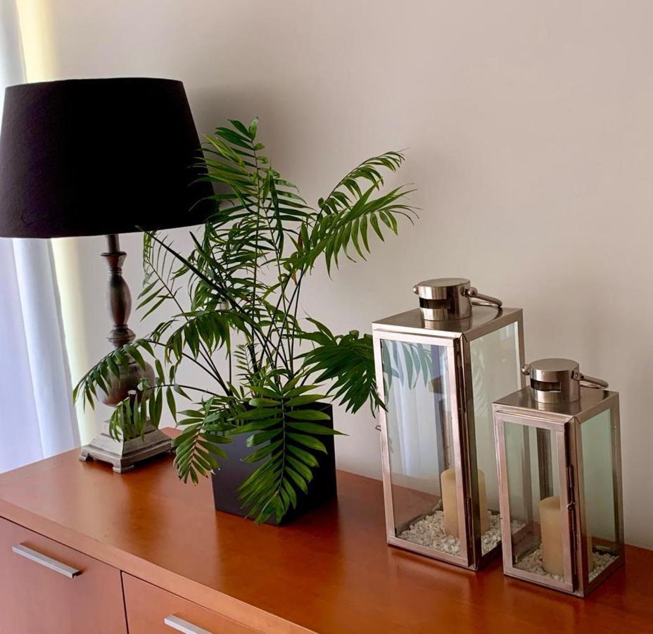 Apartment Yellow Five