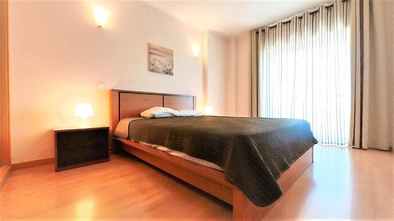 Apartamento Turisticos Rocha Tower 4 *