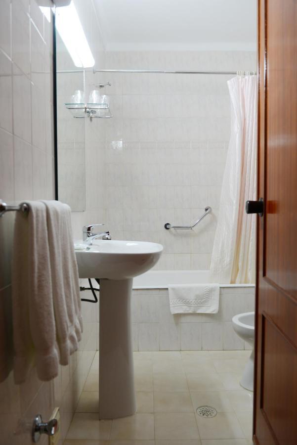 Estalagem Sequeira Bed & Breakfast 3*
