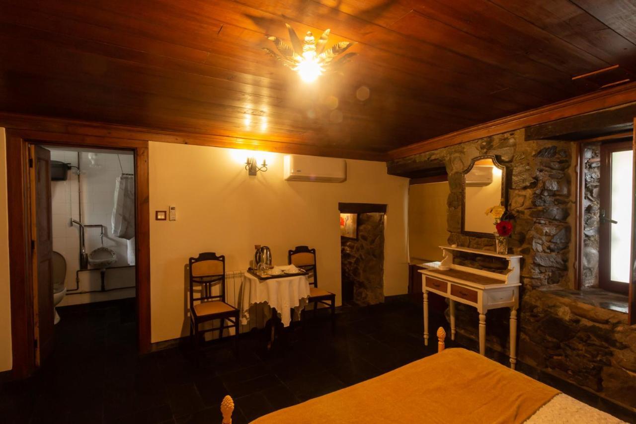 Quintal De Alem Do Ribeiro-turismo Rural Guest house