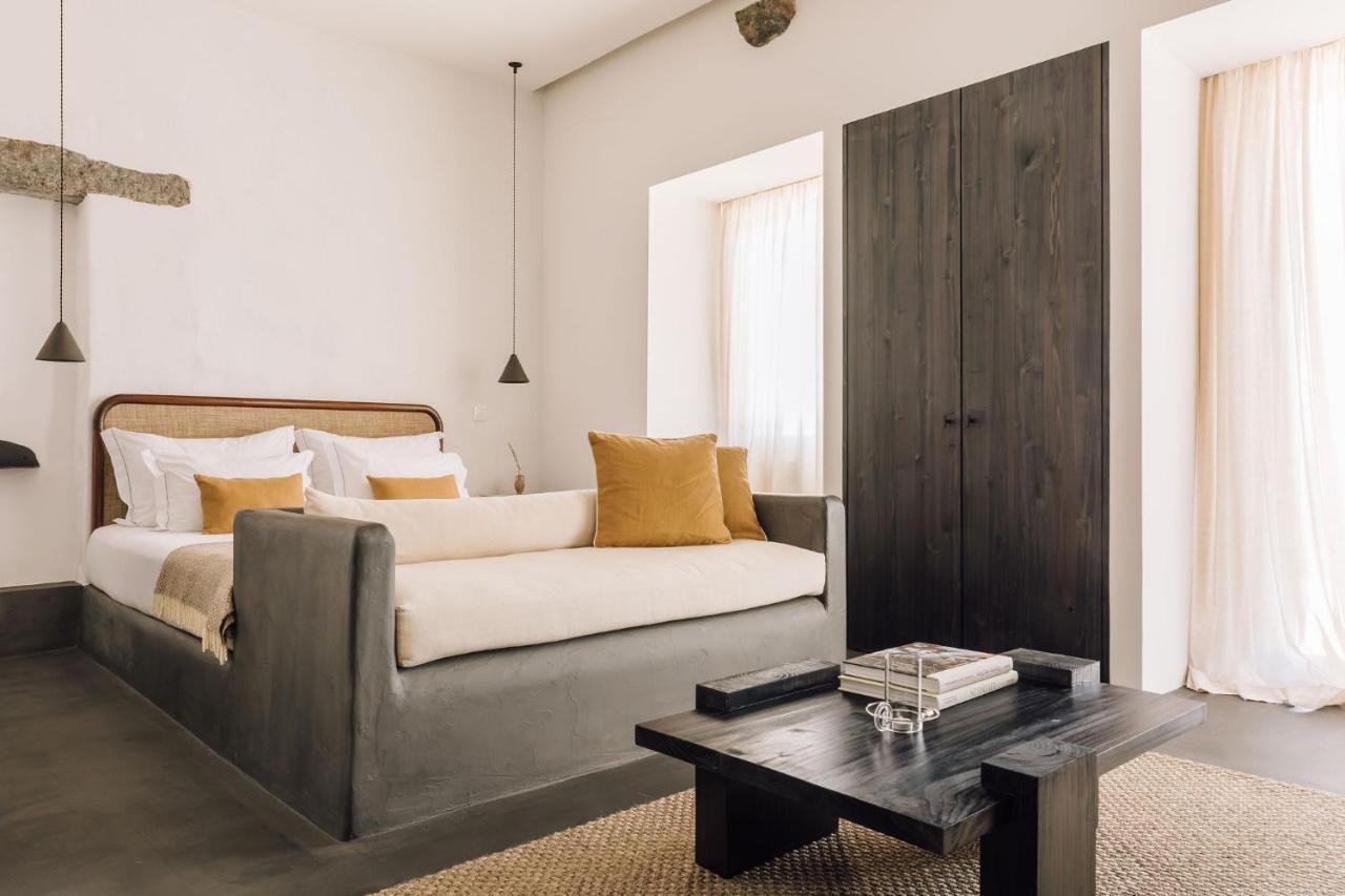 White Exclusive & Hotel 5*