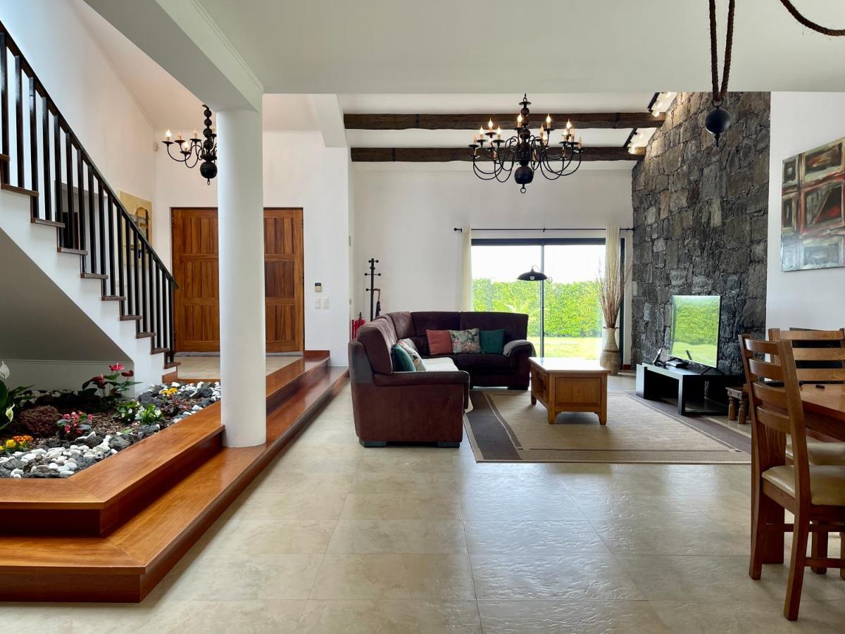 Villa House *