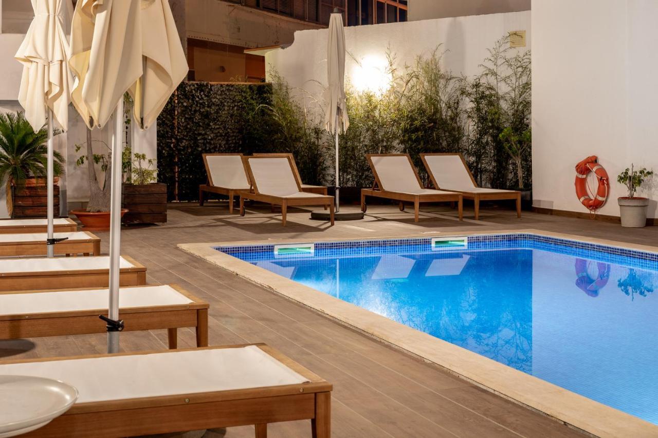 Hotel De 3*