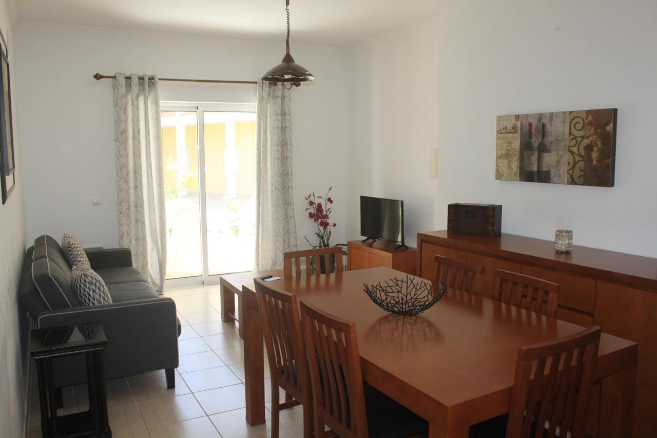 Pool&beach In Encosta De Sao Jose Apartment *