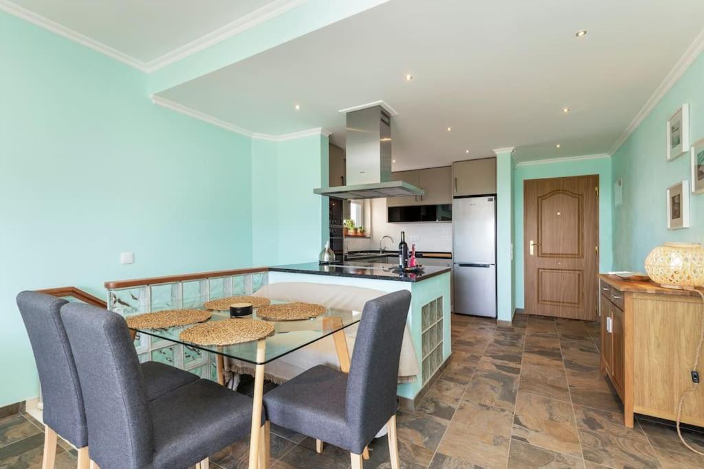 New Flat With View - 3 Min To Sea In Apartment