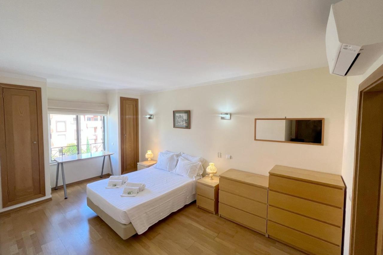 By The With Parking And Wifi By Amcf Portimao