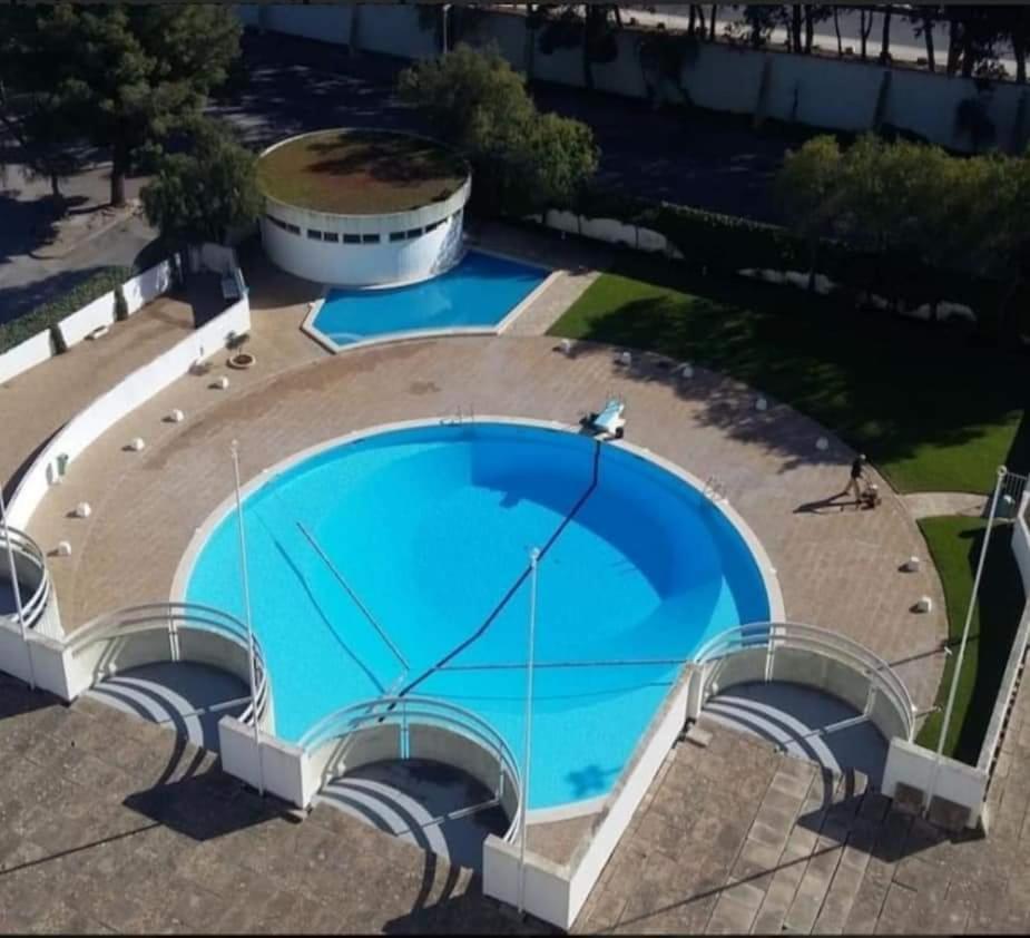 Junto A Com Piscina. *