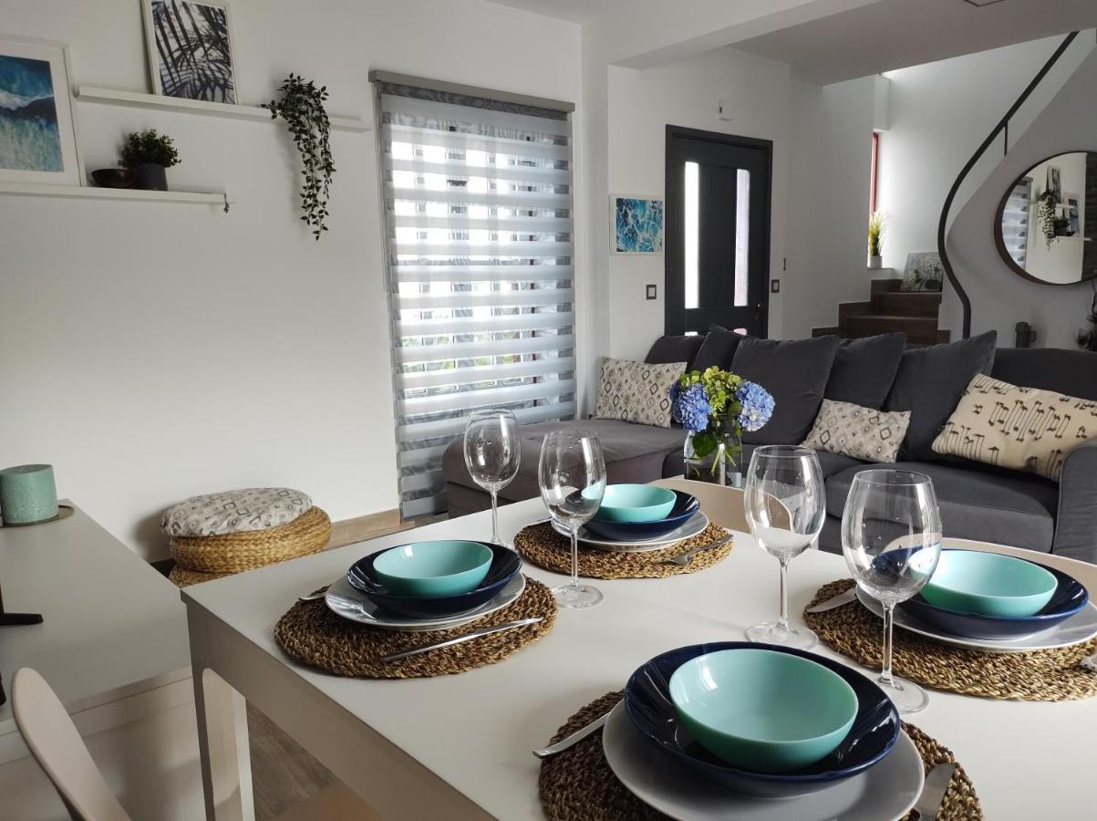 Casa Frente Al Mar Y Completamente Restaurada Сasa de vacaciones *