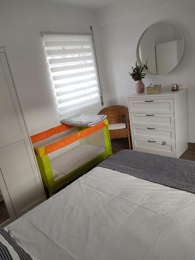 Сasa de vacaciones Casa Frente Al Mar Y Completamente Restaurada Santa Cruz das Flores