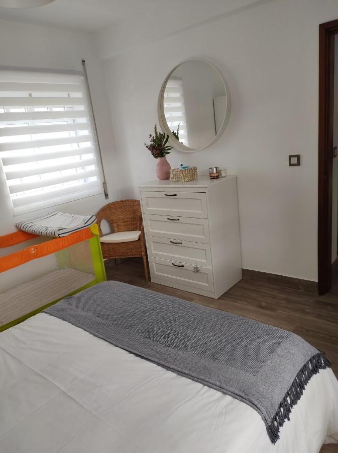 Casa Frente Al Mar Y Completamente Restaurada Сasa de vacaciones Santa Cruz das Flores